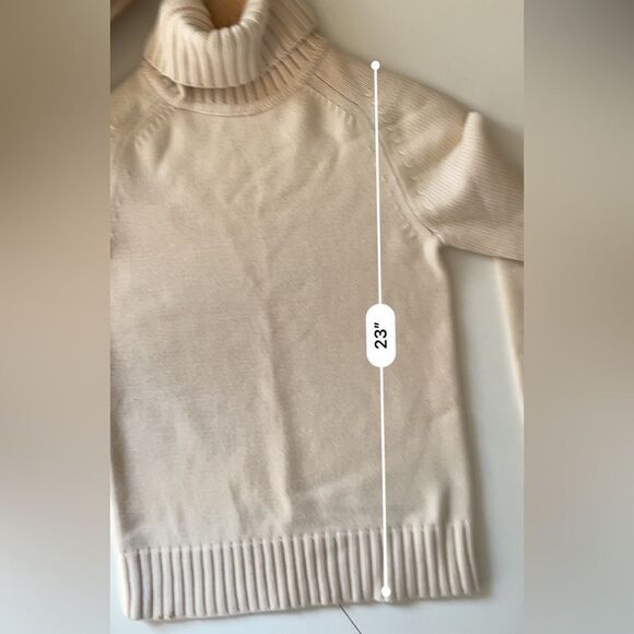 Theory Wool Turtleneck Sweater Medium - Picture 5 of 6